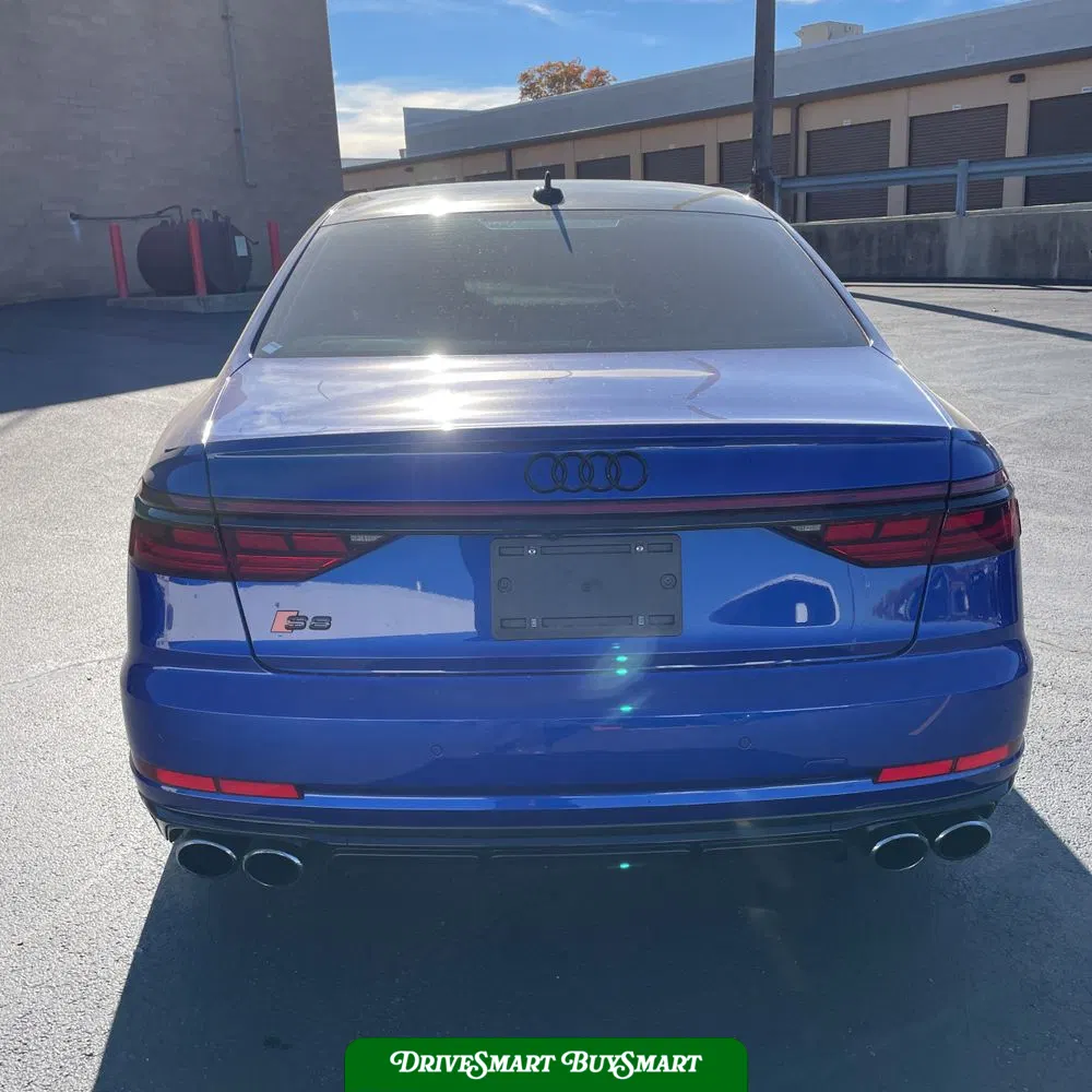 2023 Audi S8