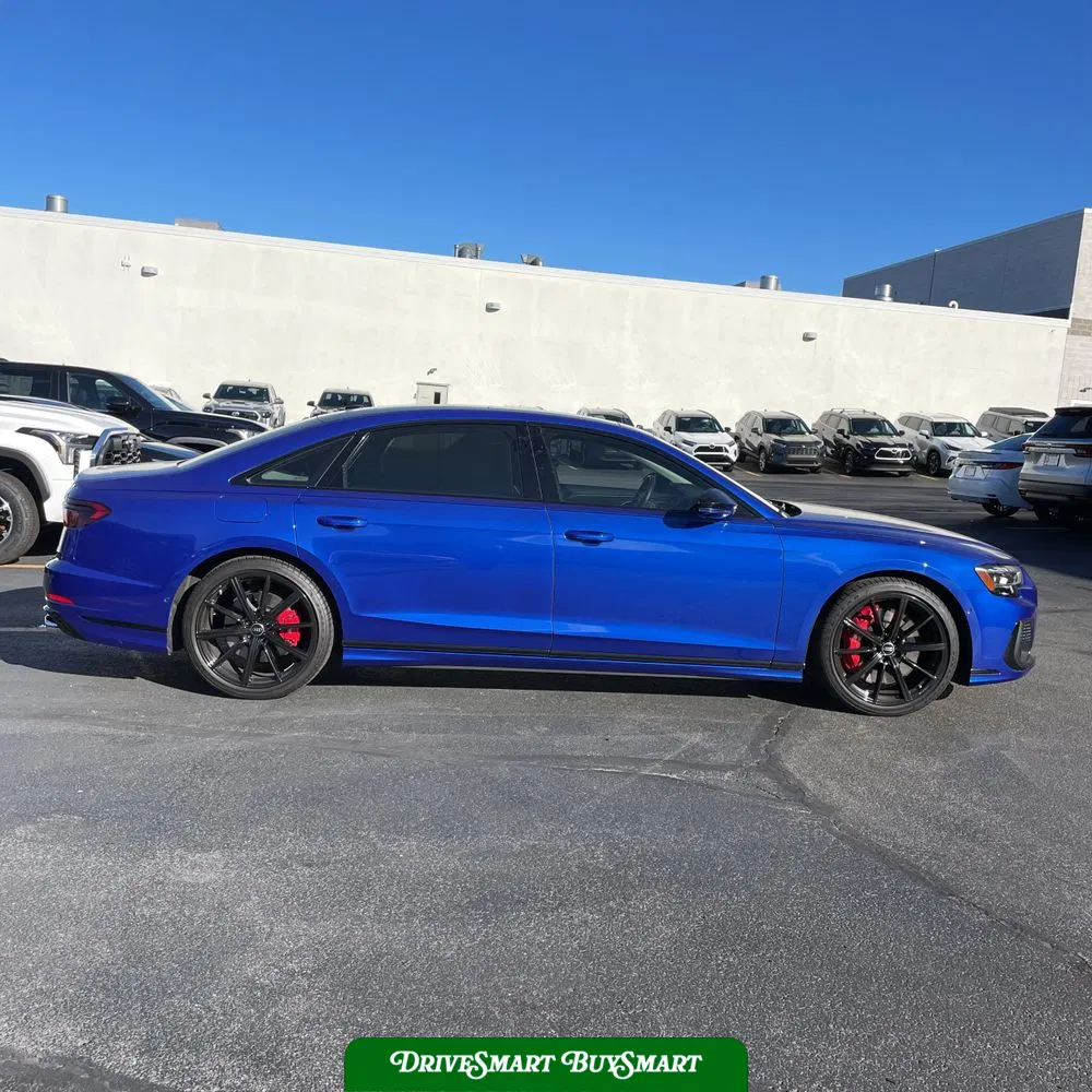 2023 Audi S8