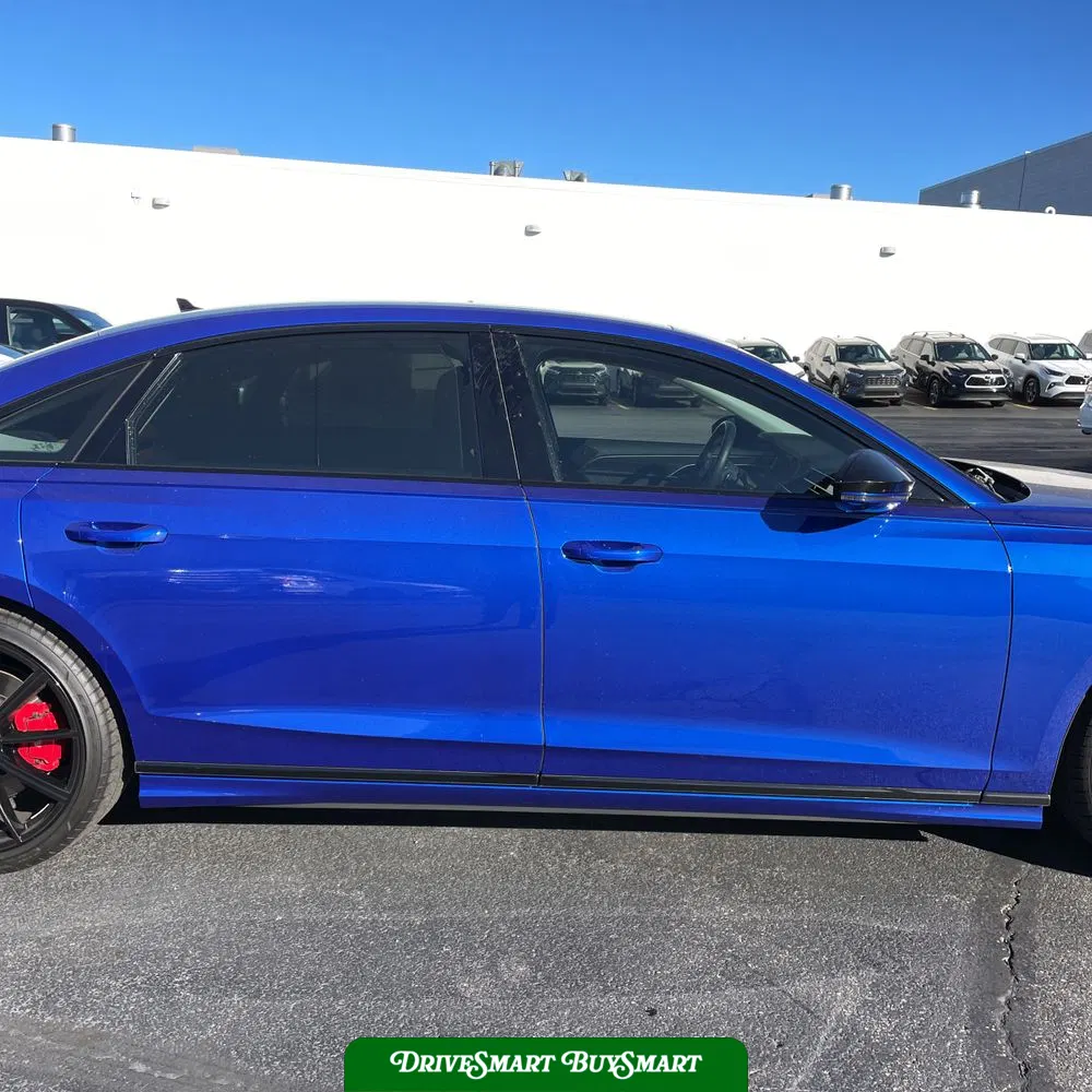 2023 Audi S8