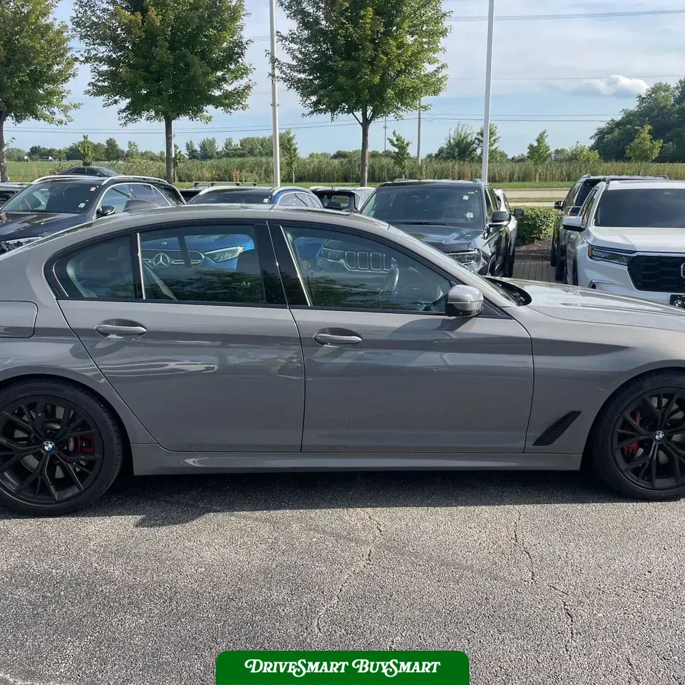 2022 BMW 5-Series M550xi
