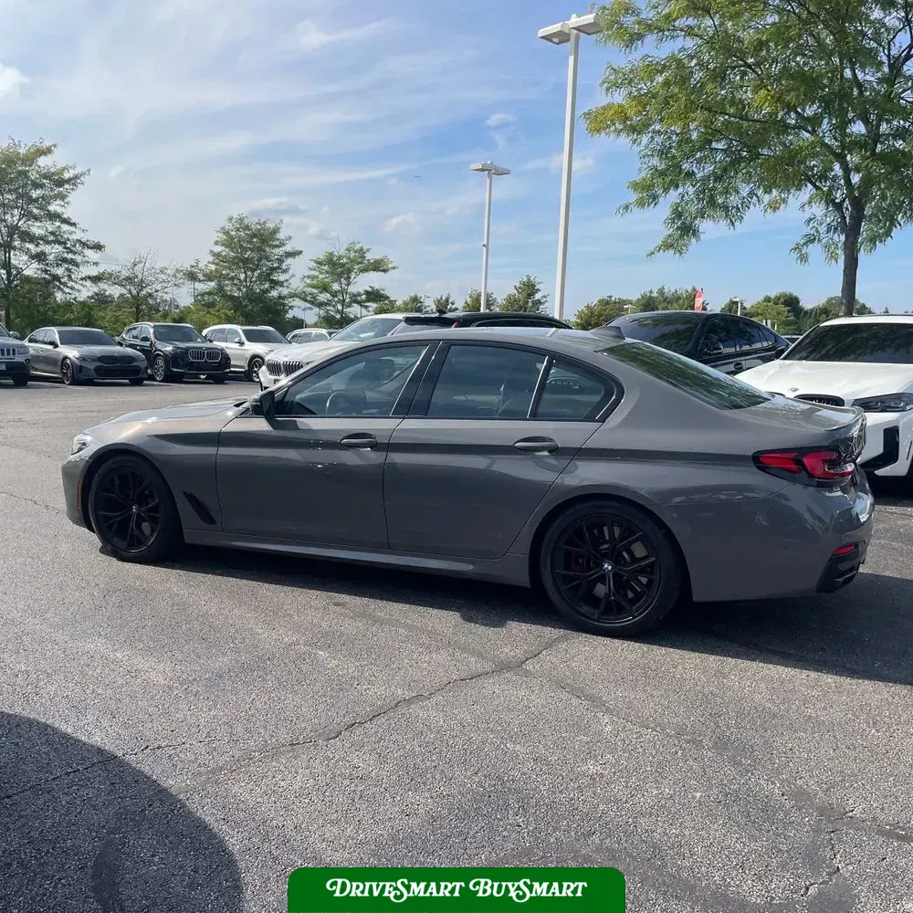 2022 BMW 5-Series M550xi