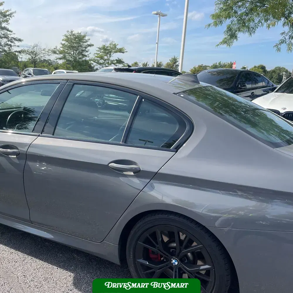 2022 BMW 5-Series M550xi