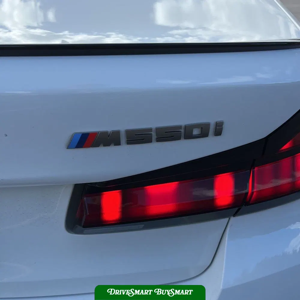 2023 BMW 5-Series M550xi