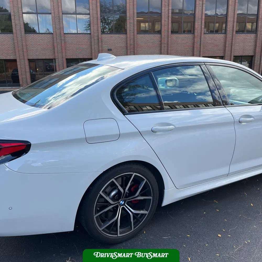 2023 BMW 5-Series M550xi