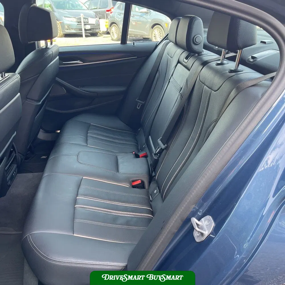 2023 BMW 5-Series M550xi