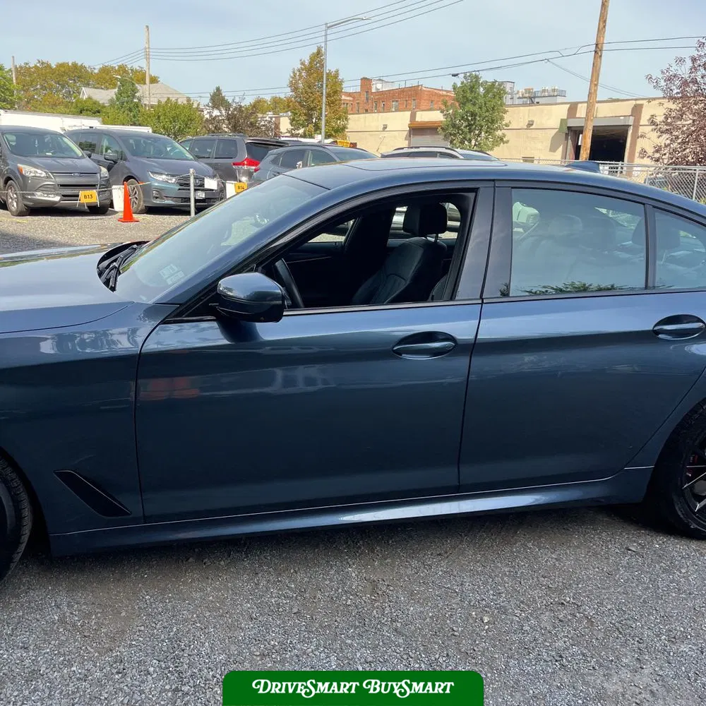 2023 BMW 5-Series M550xi