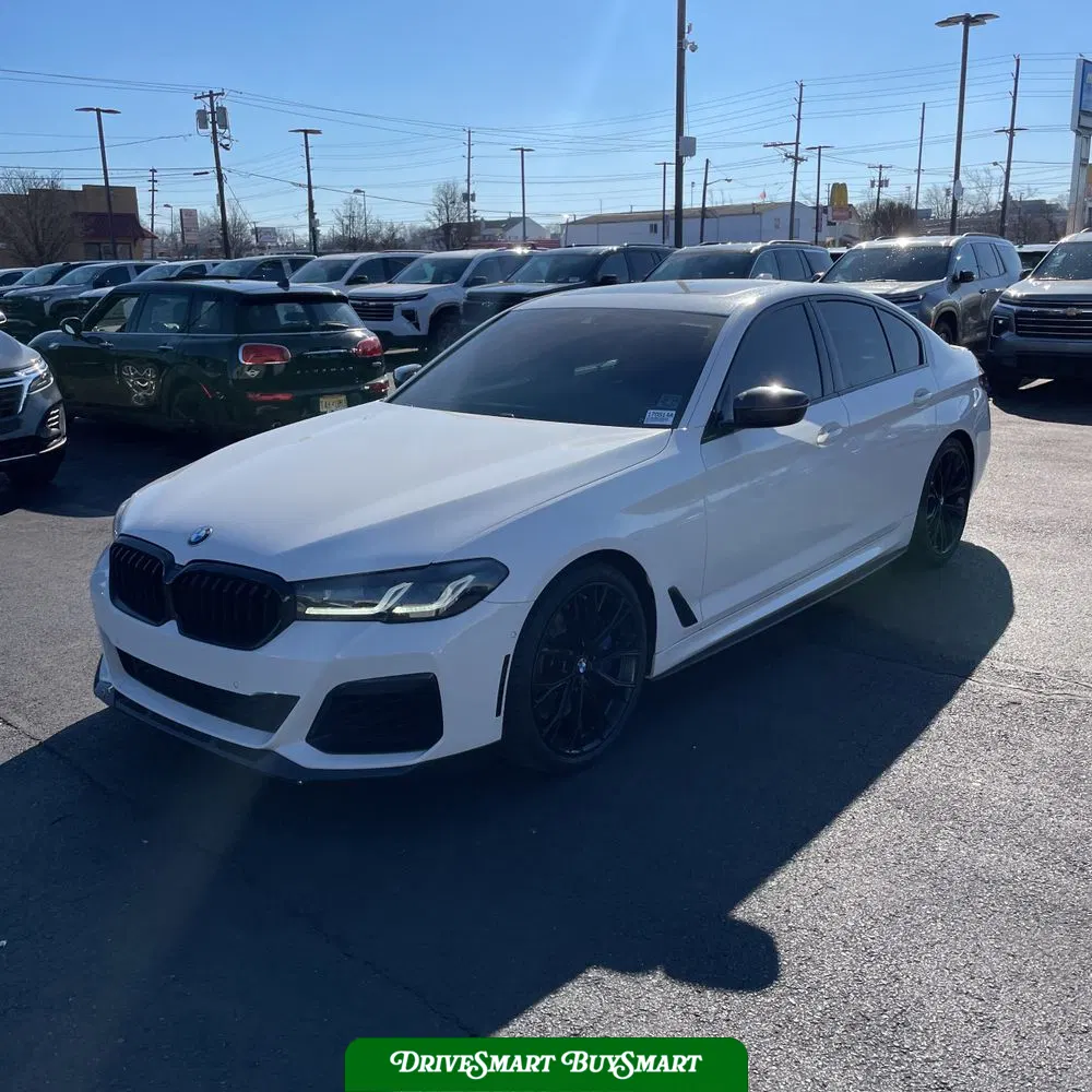 2022 BMW 5-Series M550xi
