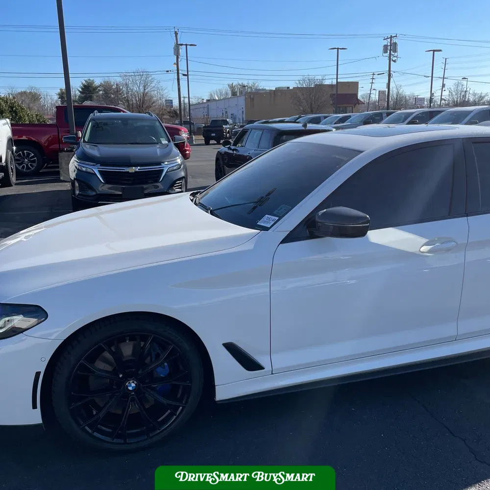 2022 BMW 5-Series M550xi