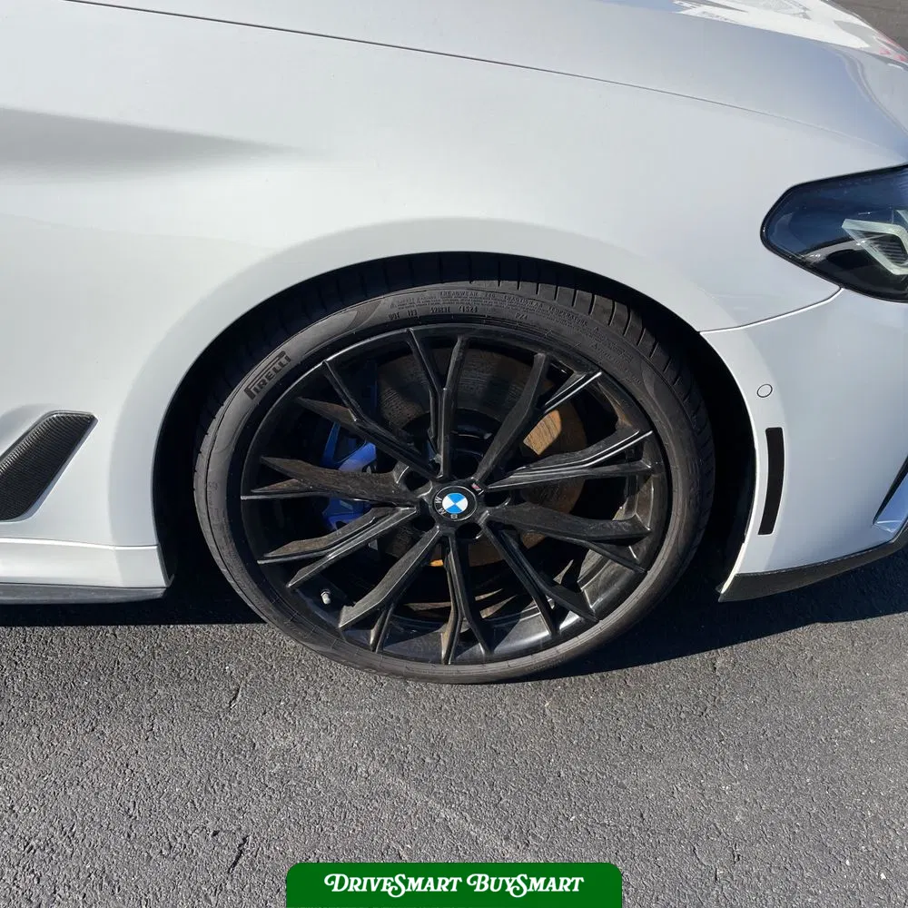 2022 BMW 5-Series M550xi