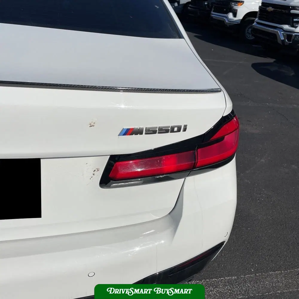 2022 BMW 5-Series M550xi