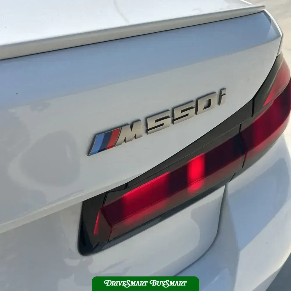 2021 BMW 5-Series M550xi