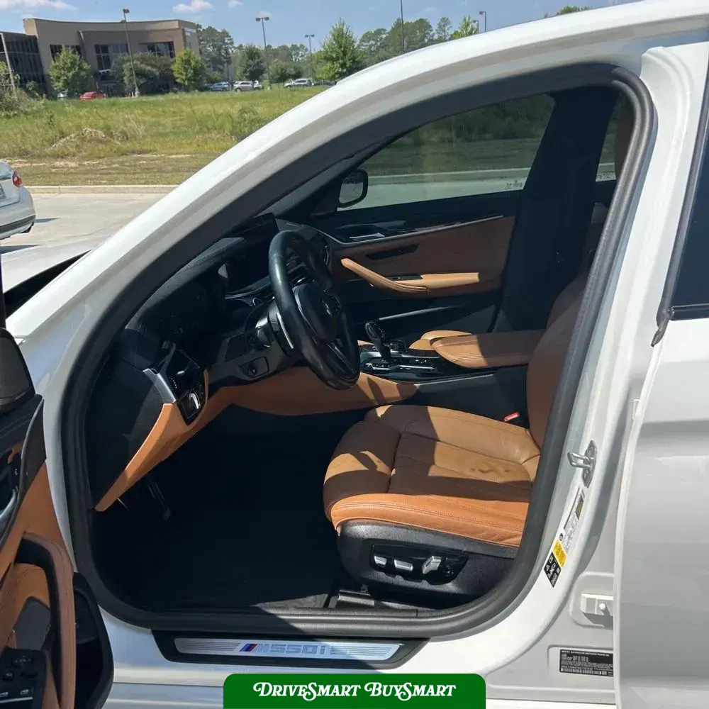 2021 BMW 5-Series M550xi