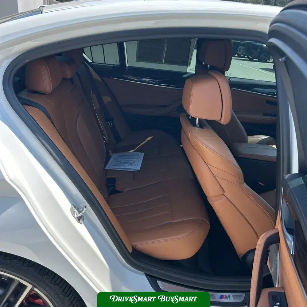 2021 BMW 5-Series M550xi