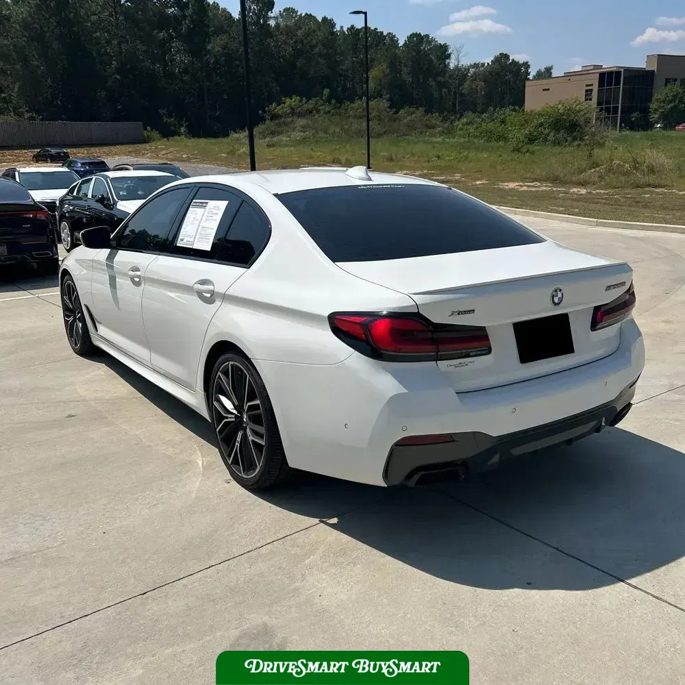 2021 BMW 5-Series M550xi
