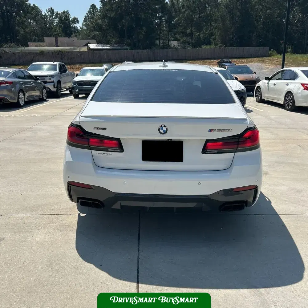 2021 BMW 5-Series M550xi