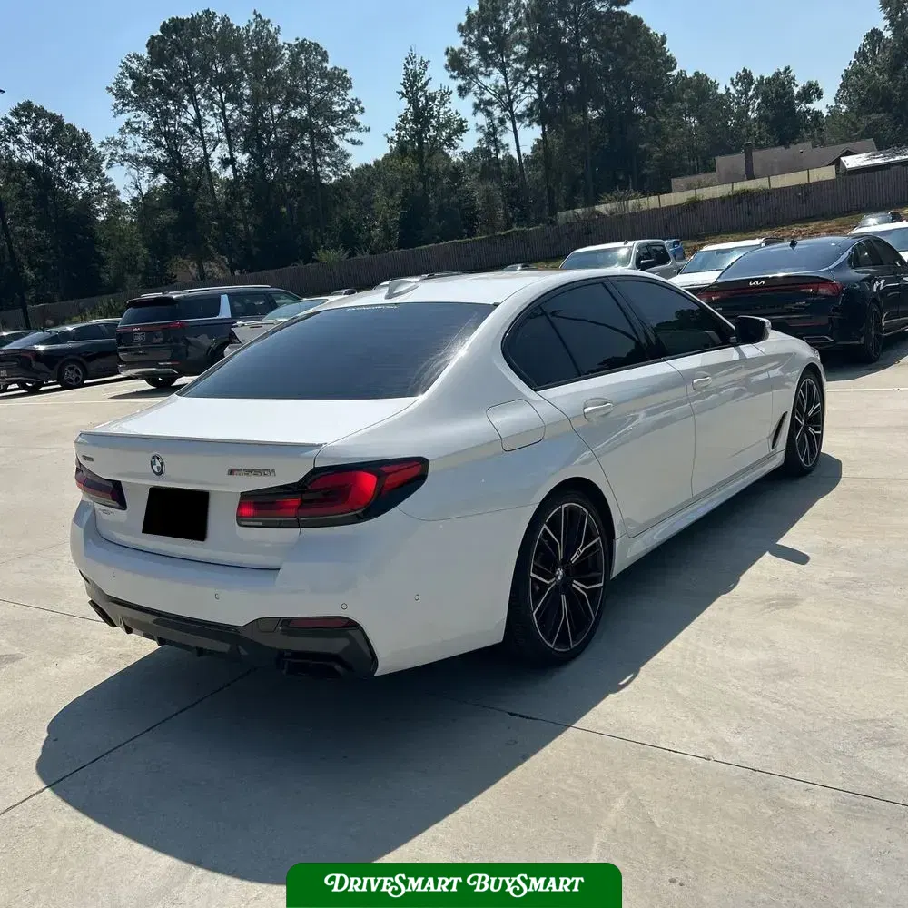 2021 BMW 5-Series M550xi