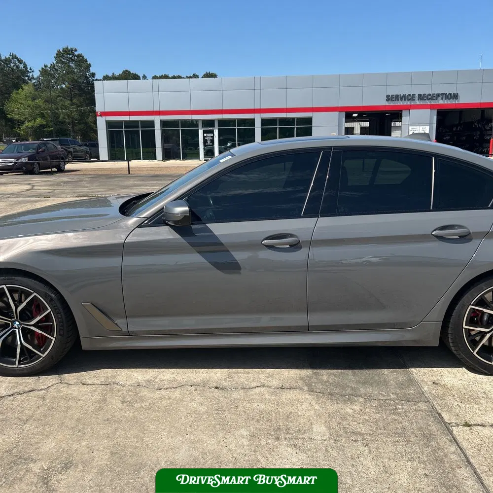 2022 BMW 5-Series M550xi
