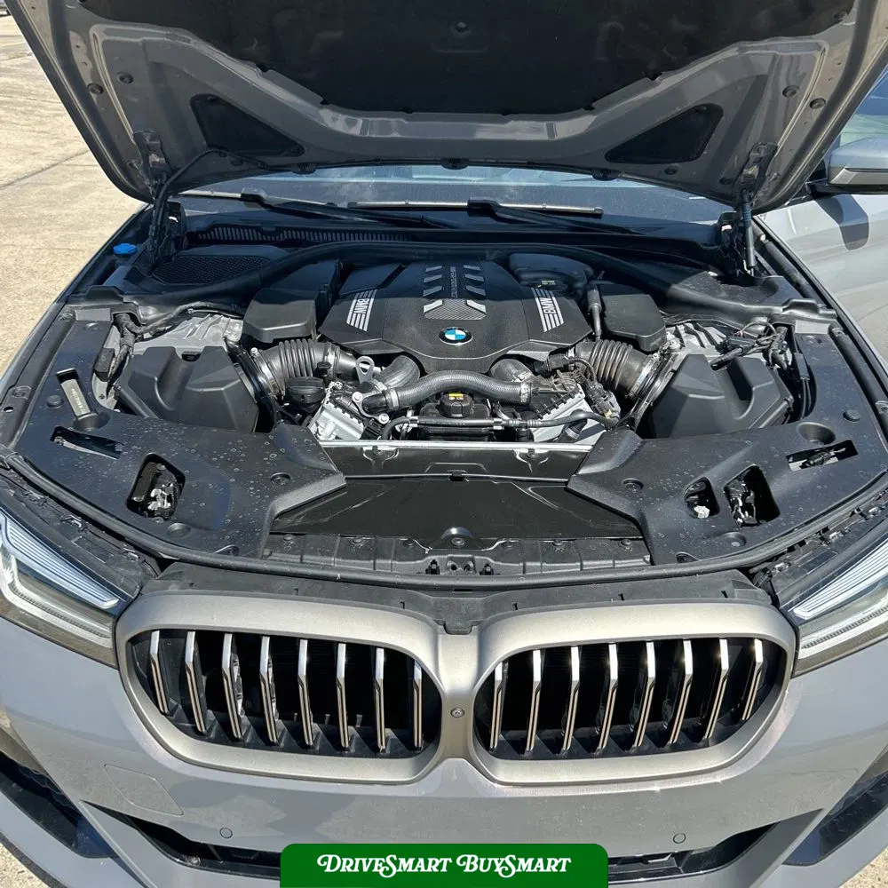 2022 BMW 5-Series M550xi