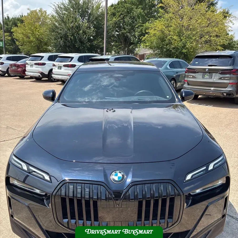 2023 BMW 7-Series 740i