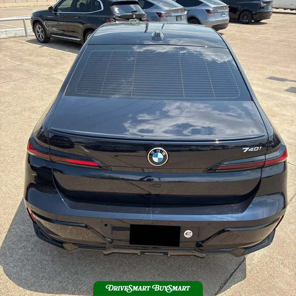 2023 BMW 7-Series 740i