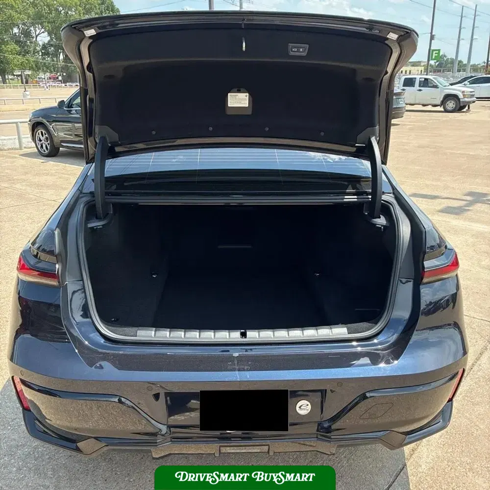 2023 BMW 7-Series 740i