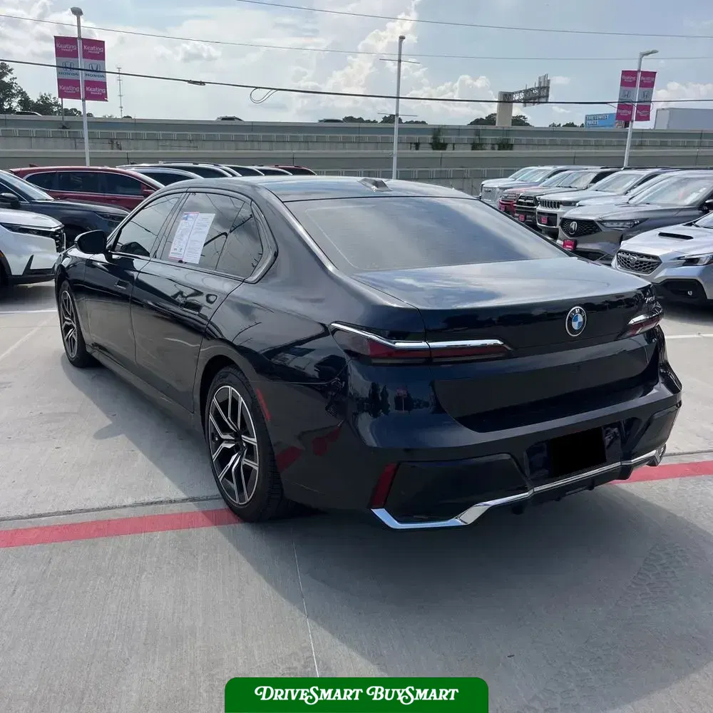 2024 BMW 7-Series 740i