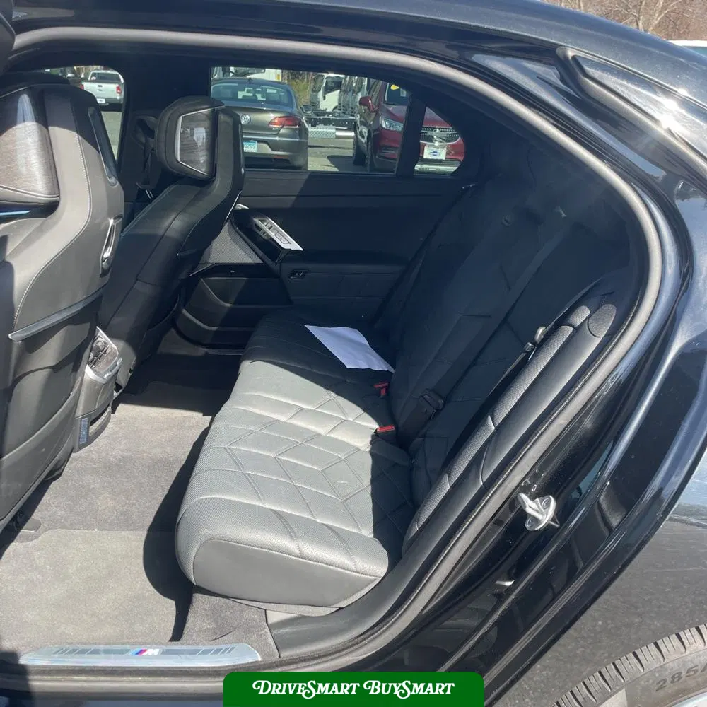 2023 BMW 7-Series 760xi