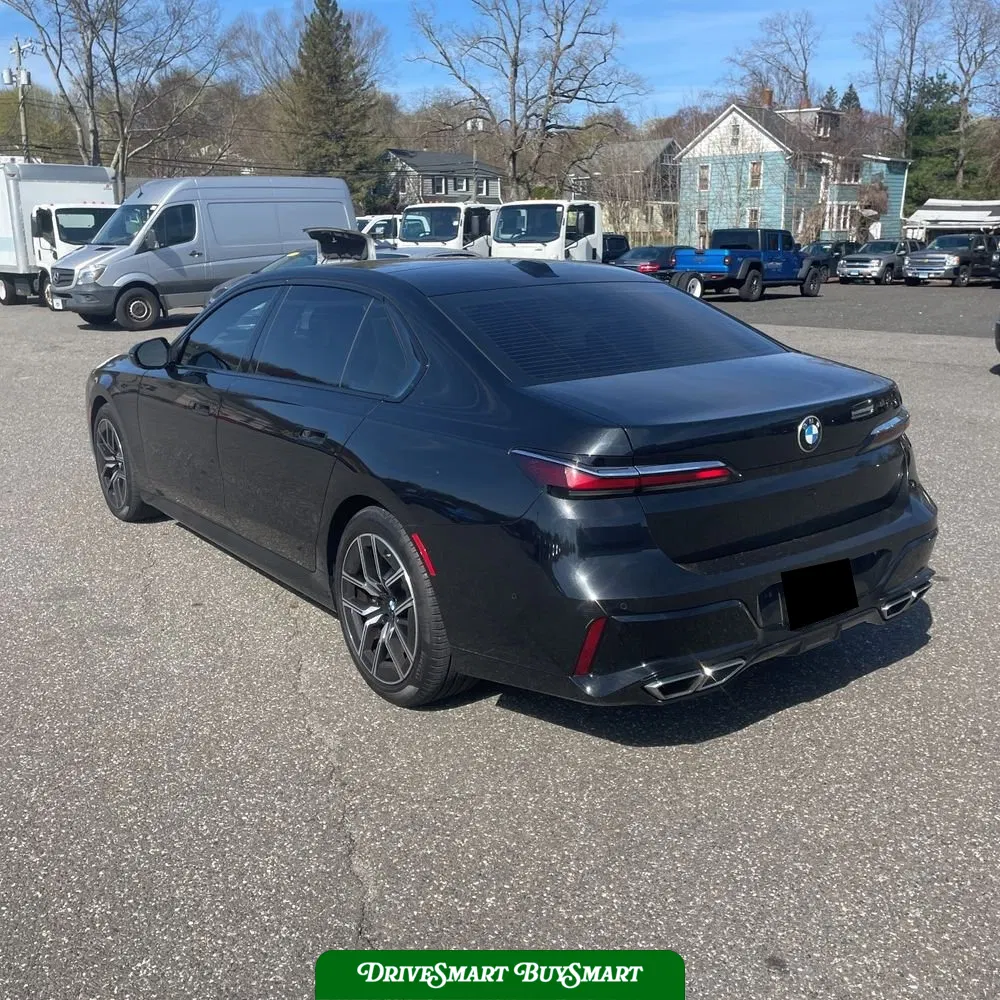 2023 BMW 7-Series 760xi