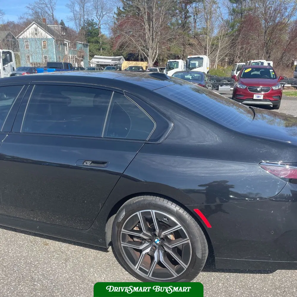 2023 BMW 7-Series 760xi