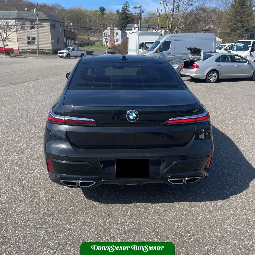 2023 BMW 7-Series 760xi