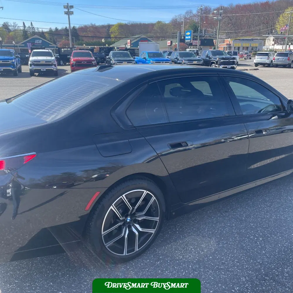 2023 BMW 7-Series 760xi
