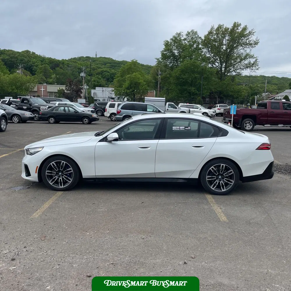 2025 BMW 5-Series 540i xDrive