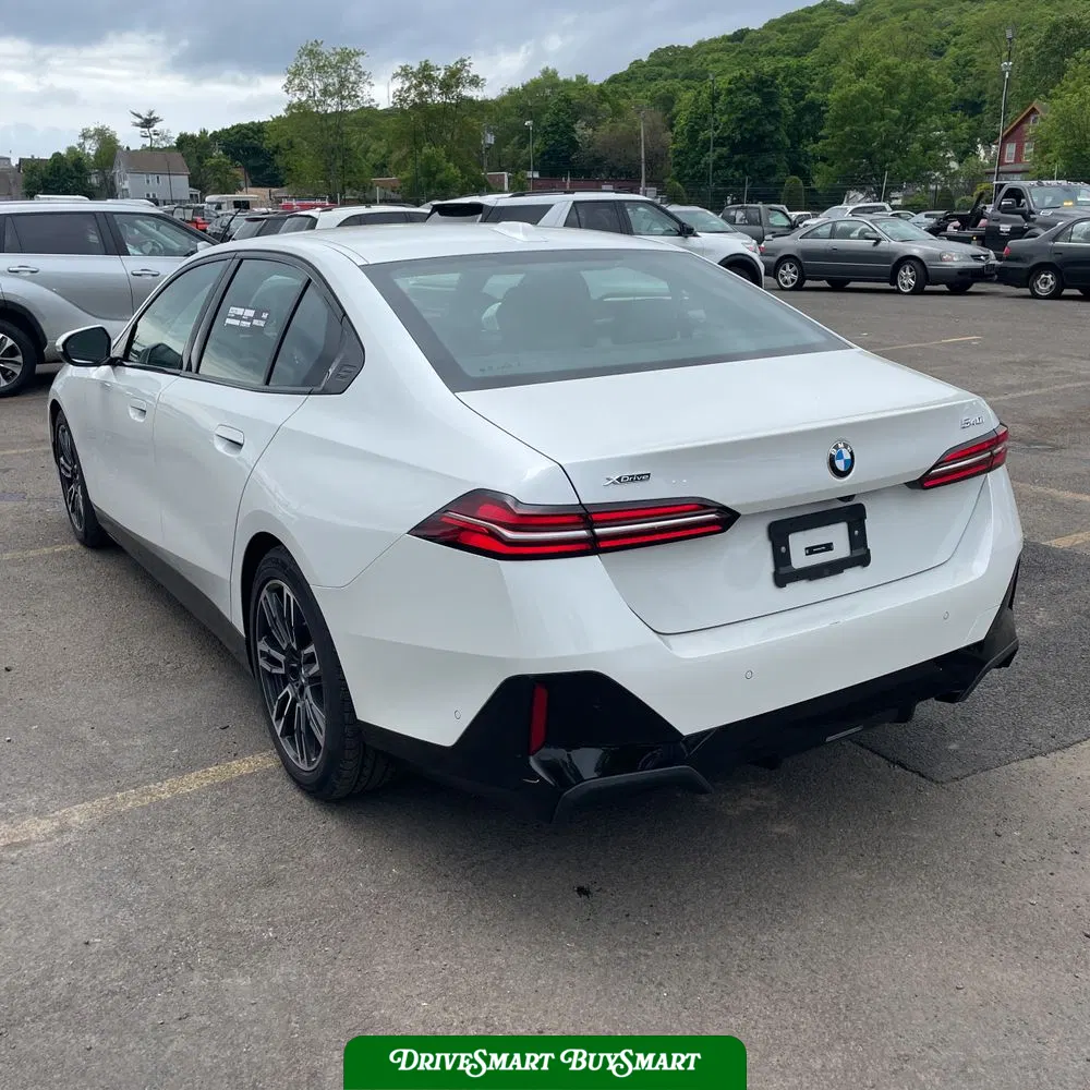 2025 BMW 5-Series 540i xDrive