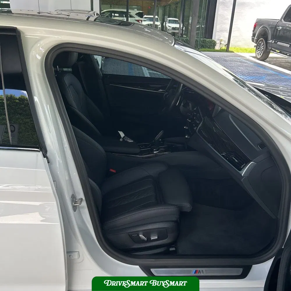 2023 BMW 5-Series 540xi