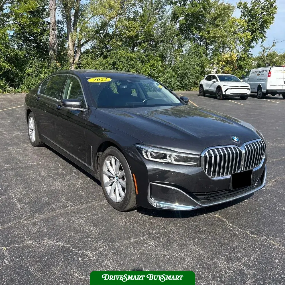 2022 BMW 7-Series 740i