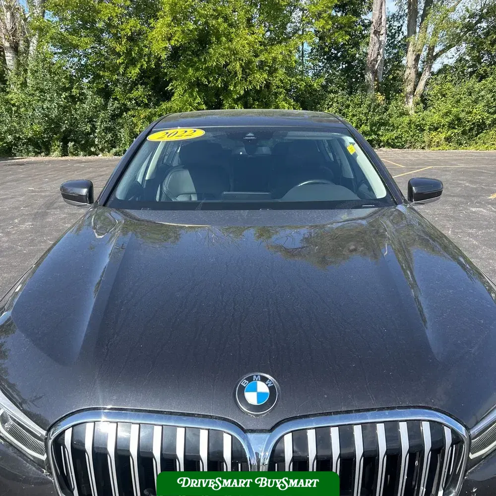 2022 BMW 7-Series 740i