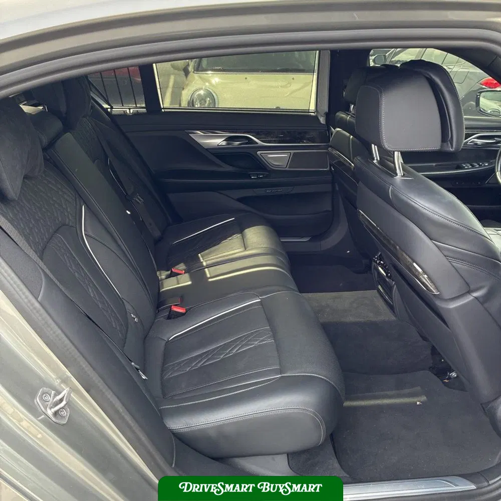 2022 BMW 7-Series 750xi