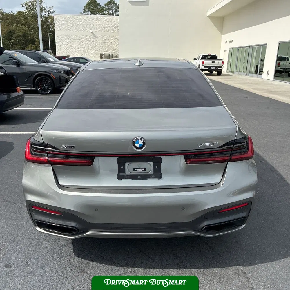 2022 BMW 7-Series 750xi