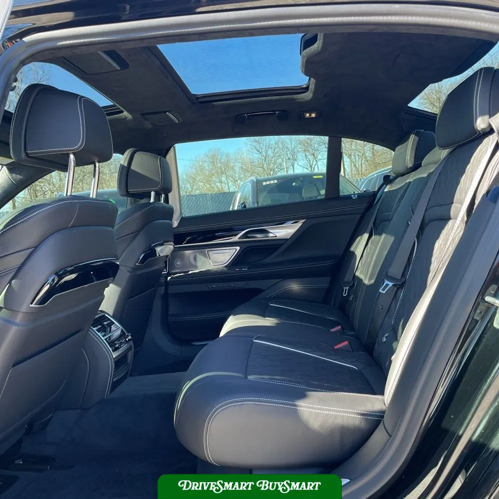 2022 BMW 7 Series ALPINA B7 xDrive