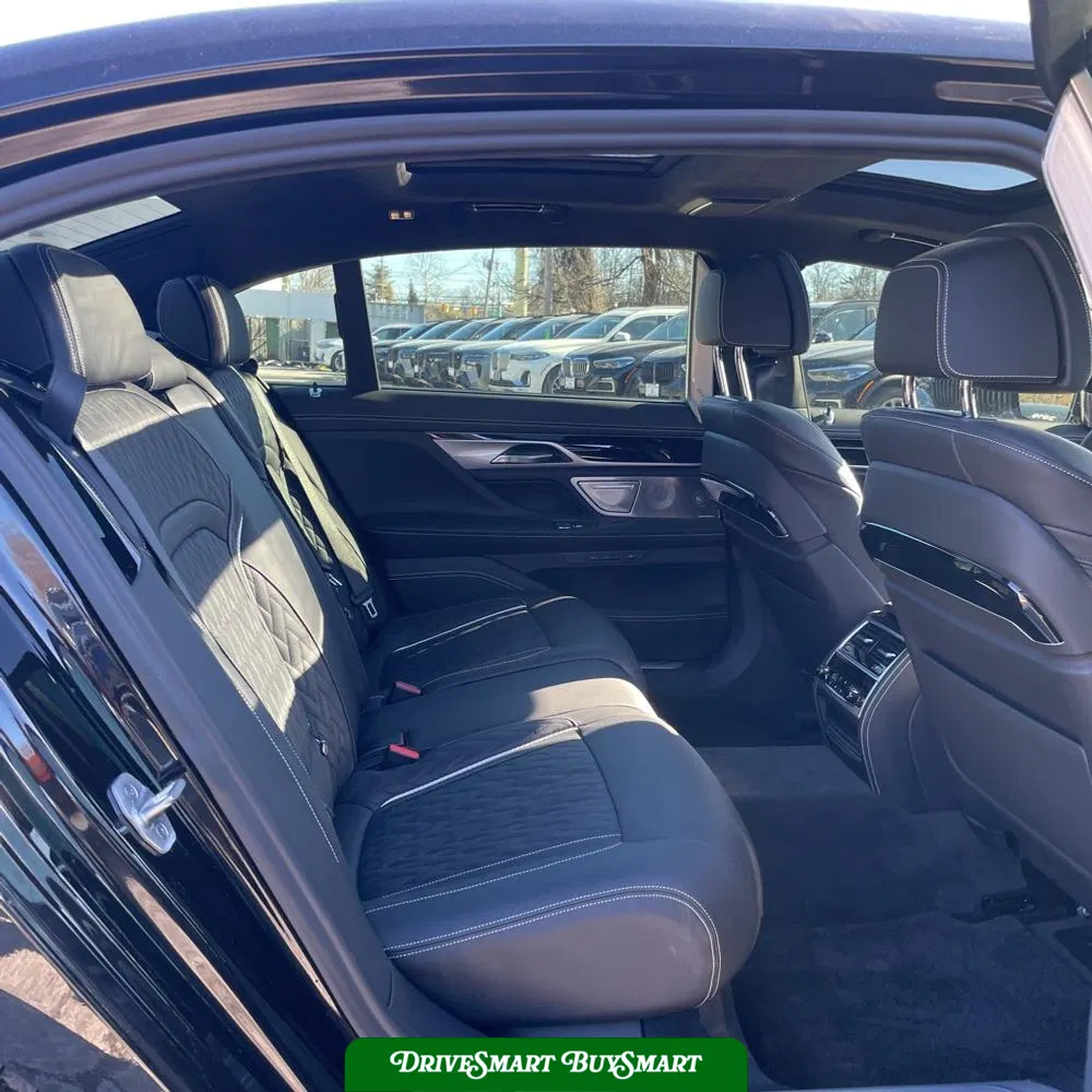 2022 BMW 7 Series ALPINA B7 xDrive