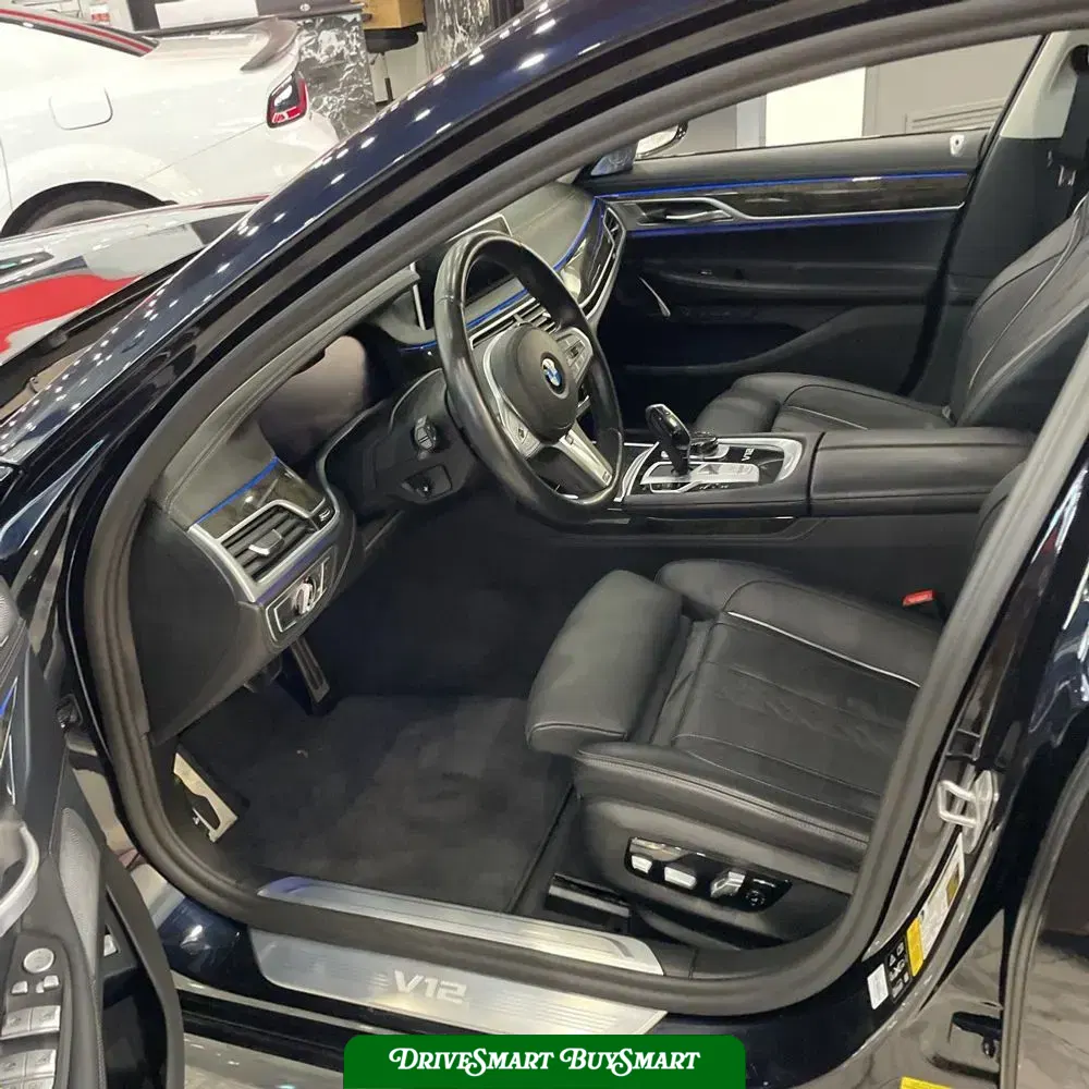 2022 BMW 7-Series M760xi