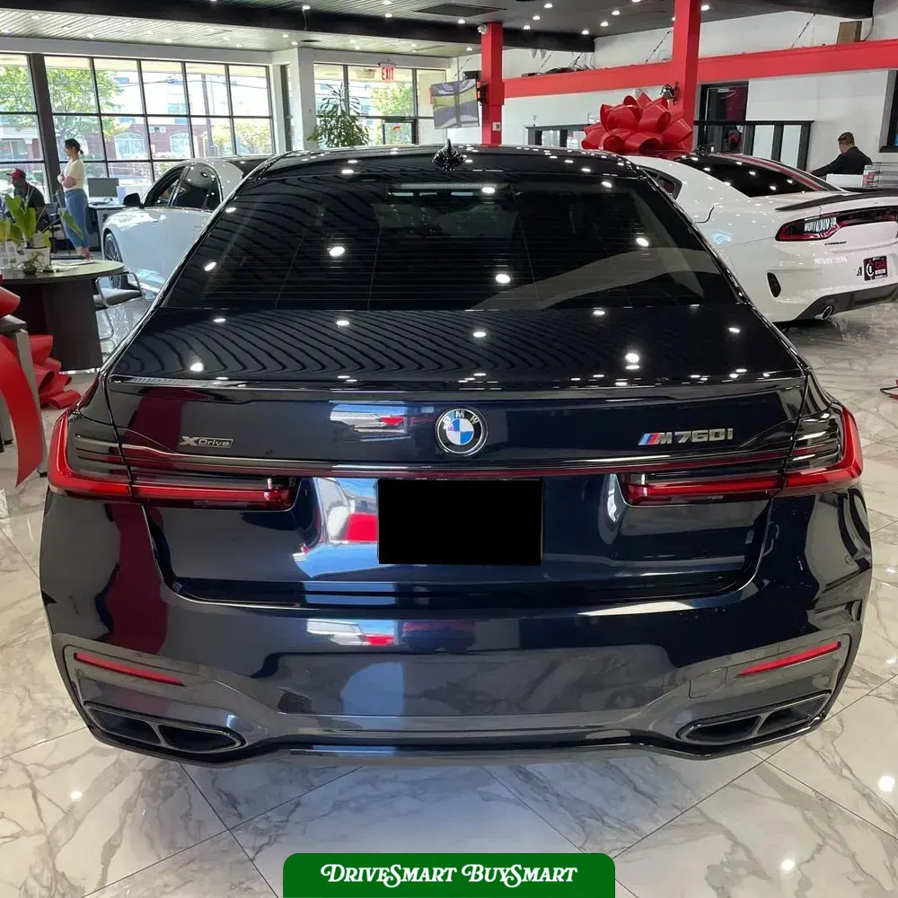 2022 BMW 7-Series M760xi