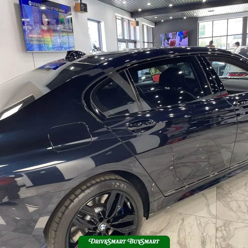 2022 BMW 7-Series M760xi