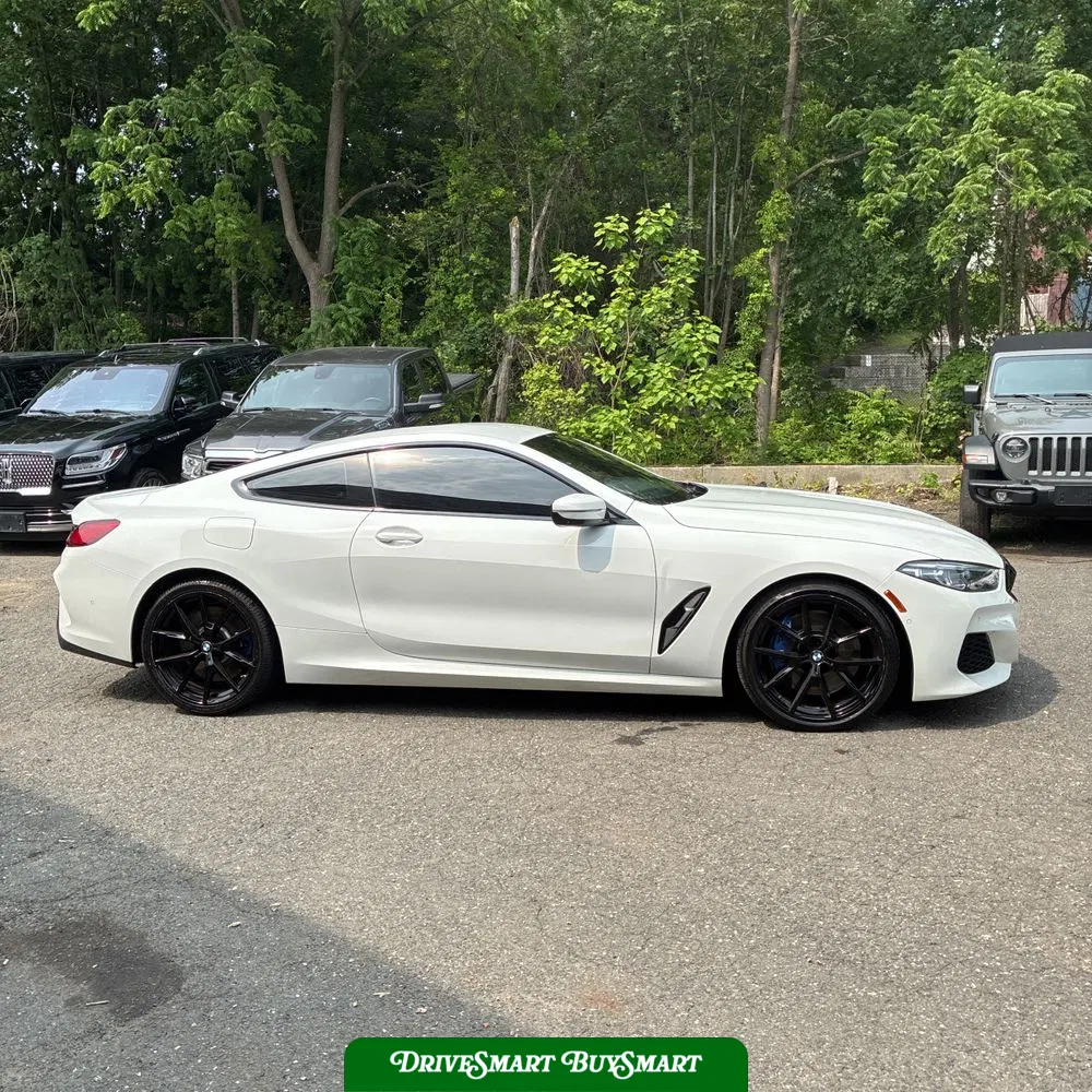 2022 BMW 8-Series 840i