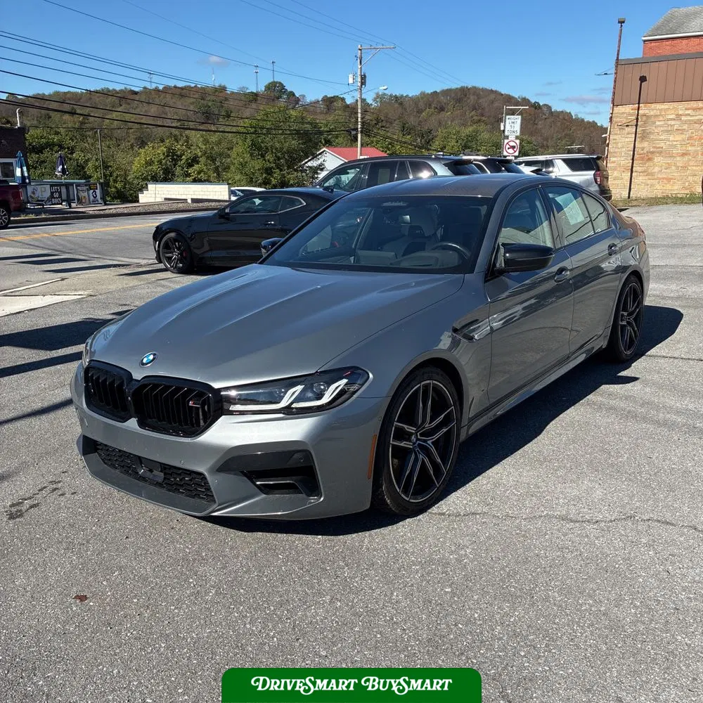2023 BMW M5