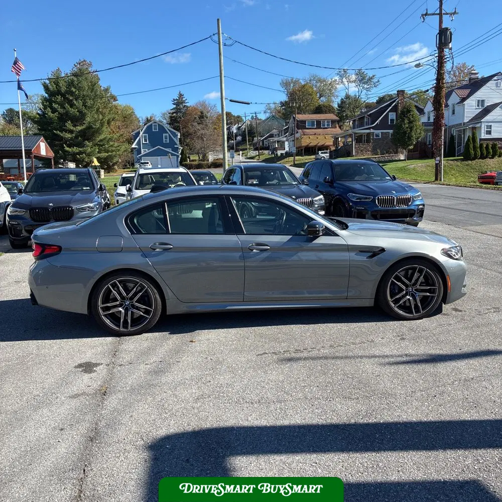 2023 BMW M5