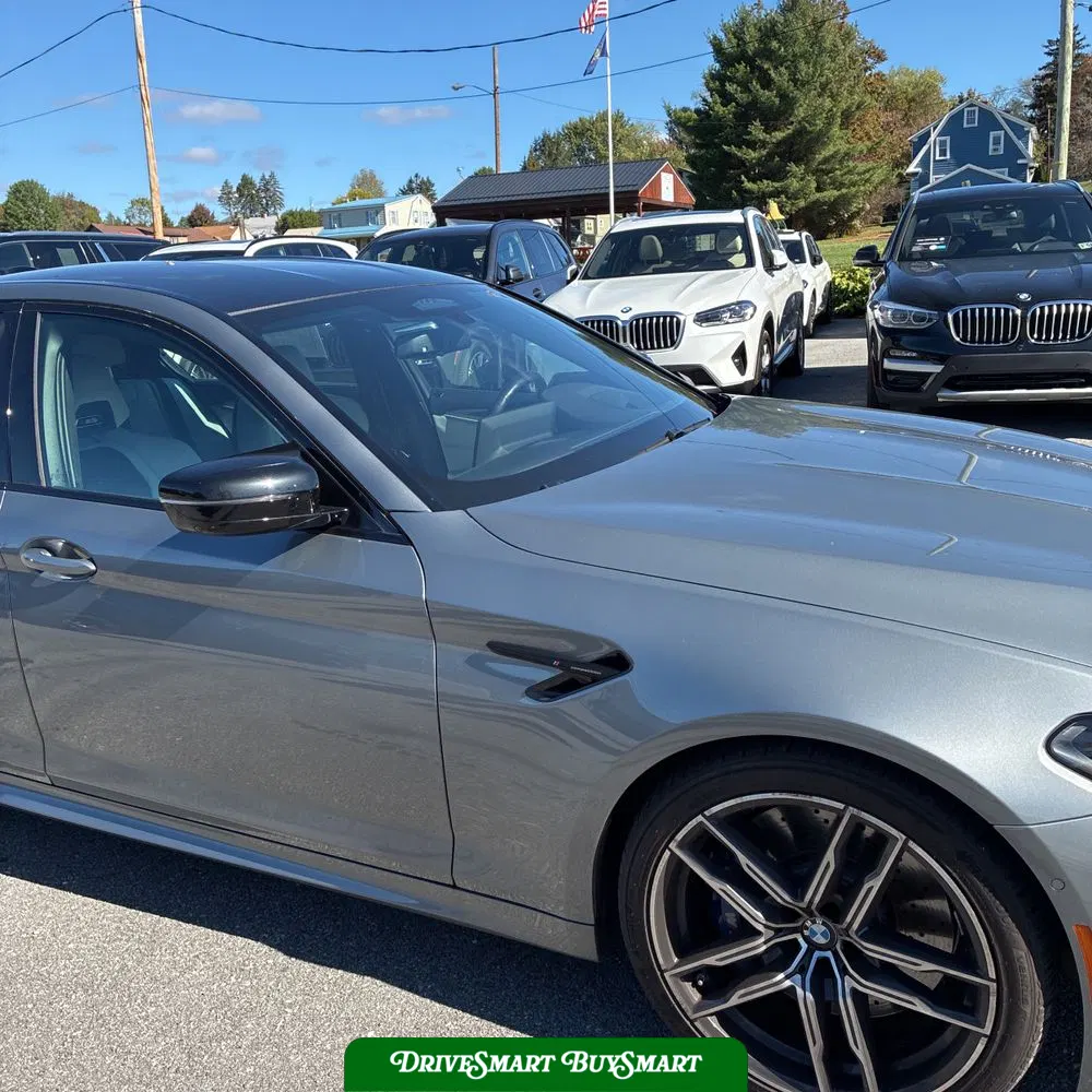 2023 BMW M5