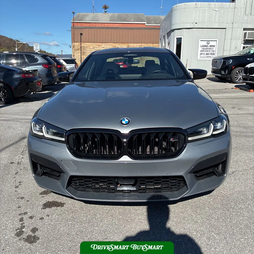 2023 BMW M5