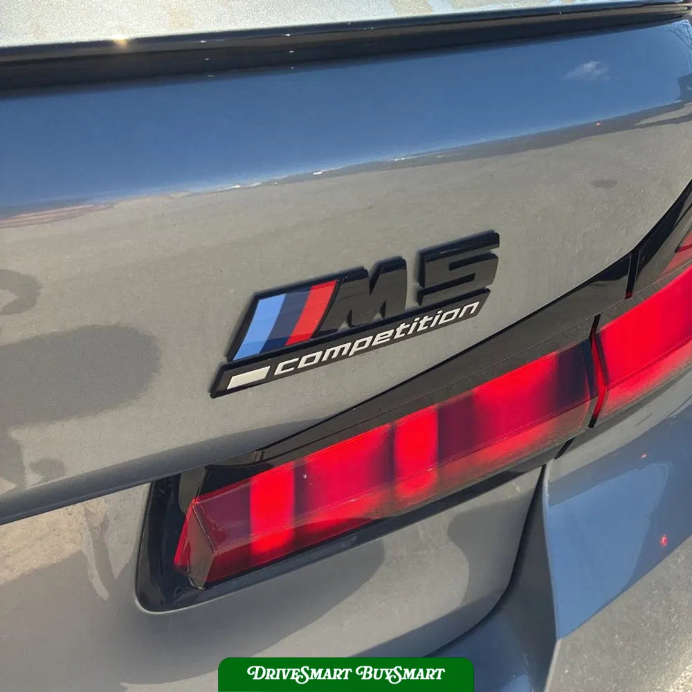 2023 BMW M5