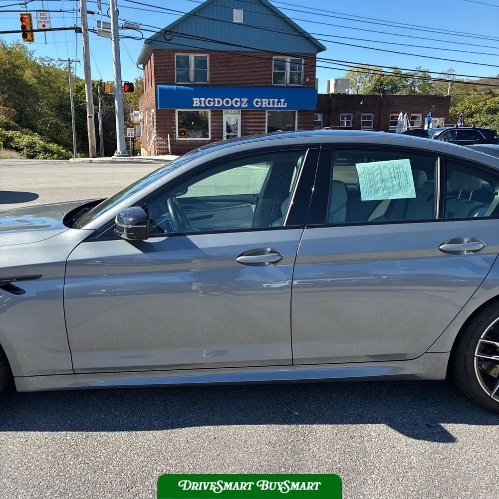 2023 BMW M5